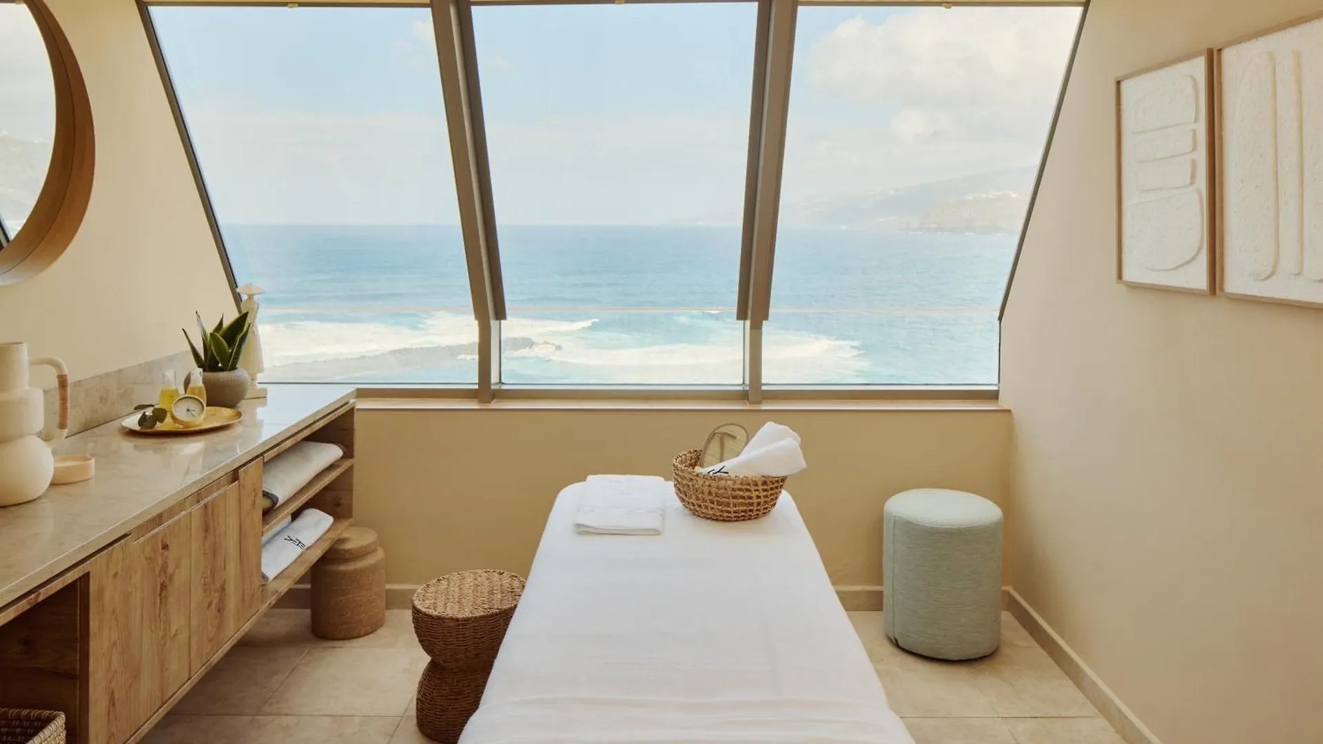 Melia Costa Atlantis Tenerife Puerto de la Cruz  Hotel